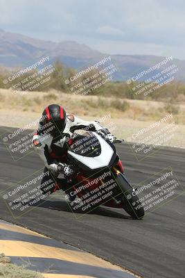 media/May-05-2025-Moto Forza (Mon) [[3c1838c5e5]]/2-B Group/Session 2 (Turn 7 Inside)/